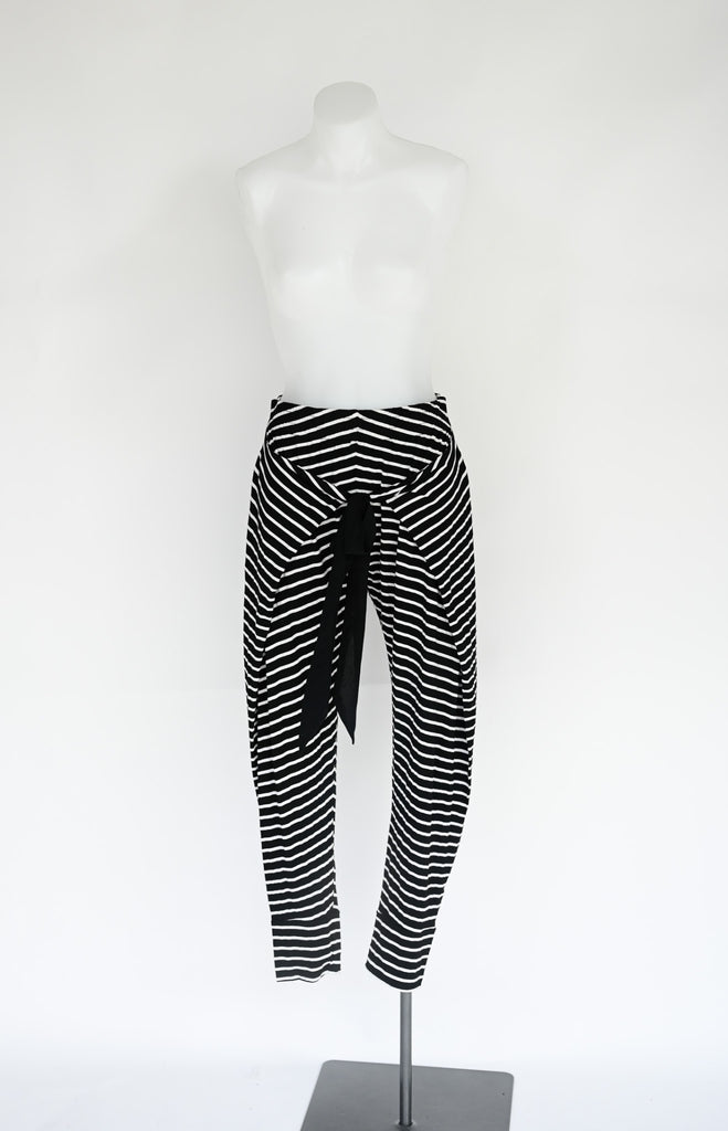 Pretty Basic pants -10