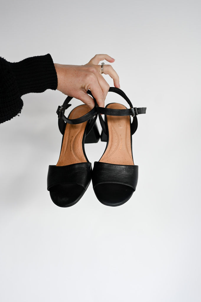 Hush Puppies heals - 8